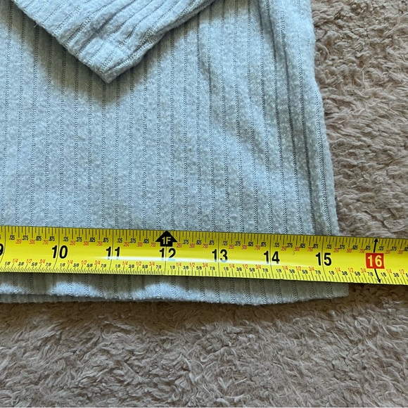 J, Crew Padded Shoulder Long Sleeve Top Women’s Size S - Picture 8 of 10